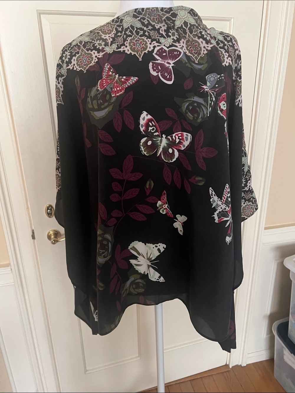 Citron Black Floral & Butterfly Tunic with Lace-Print Sleeves - Picture 3 of 6